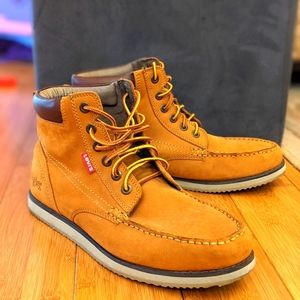Levi's Strauss men's casual boots